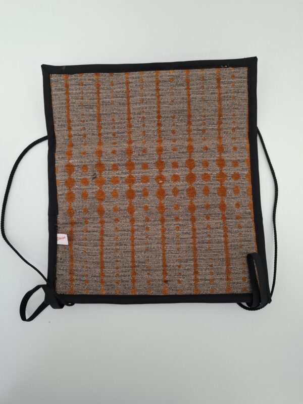 Zitlappen van stofstalen en oude banners - Afbeelding 15