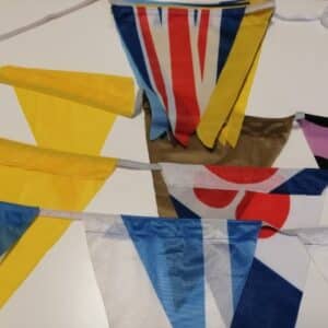 Vlaggenlijn van oude vlaggen zonder zakje